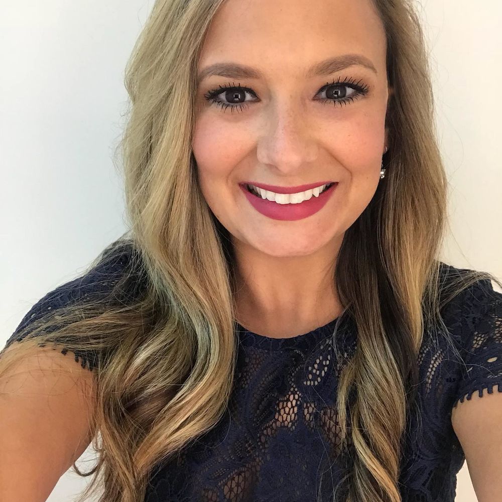 Meet your Posher, Adrienne